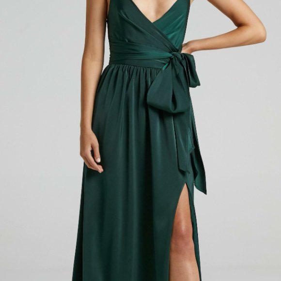 Showpo  Revolve Around Me Dress Satin Wrap in Emerald - Picture 2 of 5